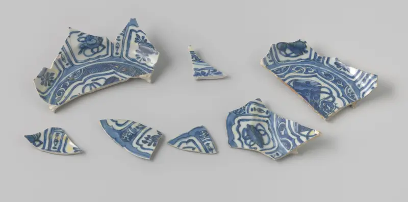 Shards of porcelain from the V.O.C. ship Witte Leeuw, bone medium, Unknown Artist