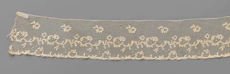 Delicate lacework titled 'Strook kloskant met' by Unknown Artist
