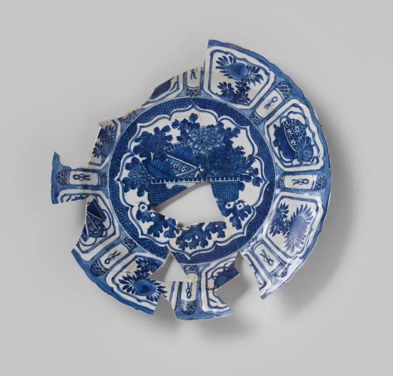 Fragment of bone from V.O.C. ship de 'Witte Leeuw' by Unknown Artist